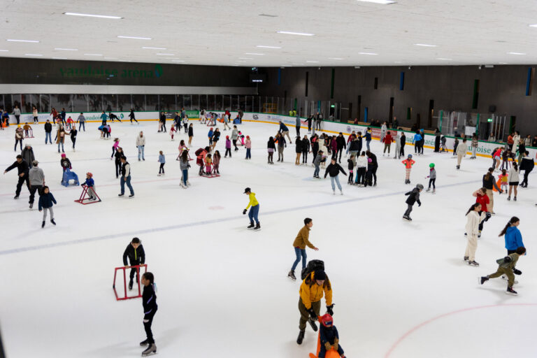 Vaudoise arena complexe omnisports - nouveau centre sportif a Malley. Patinoire