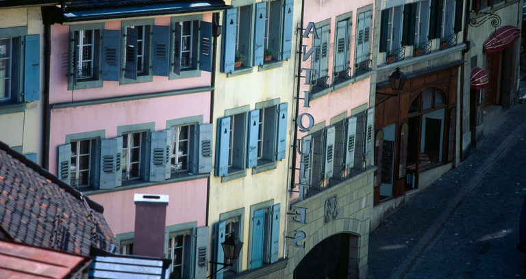 Façades de la Rue de la Mercerie