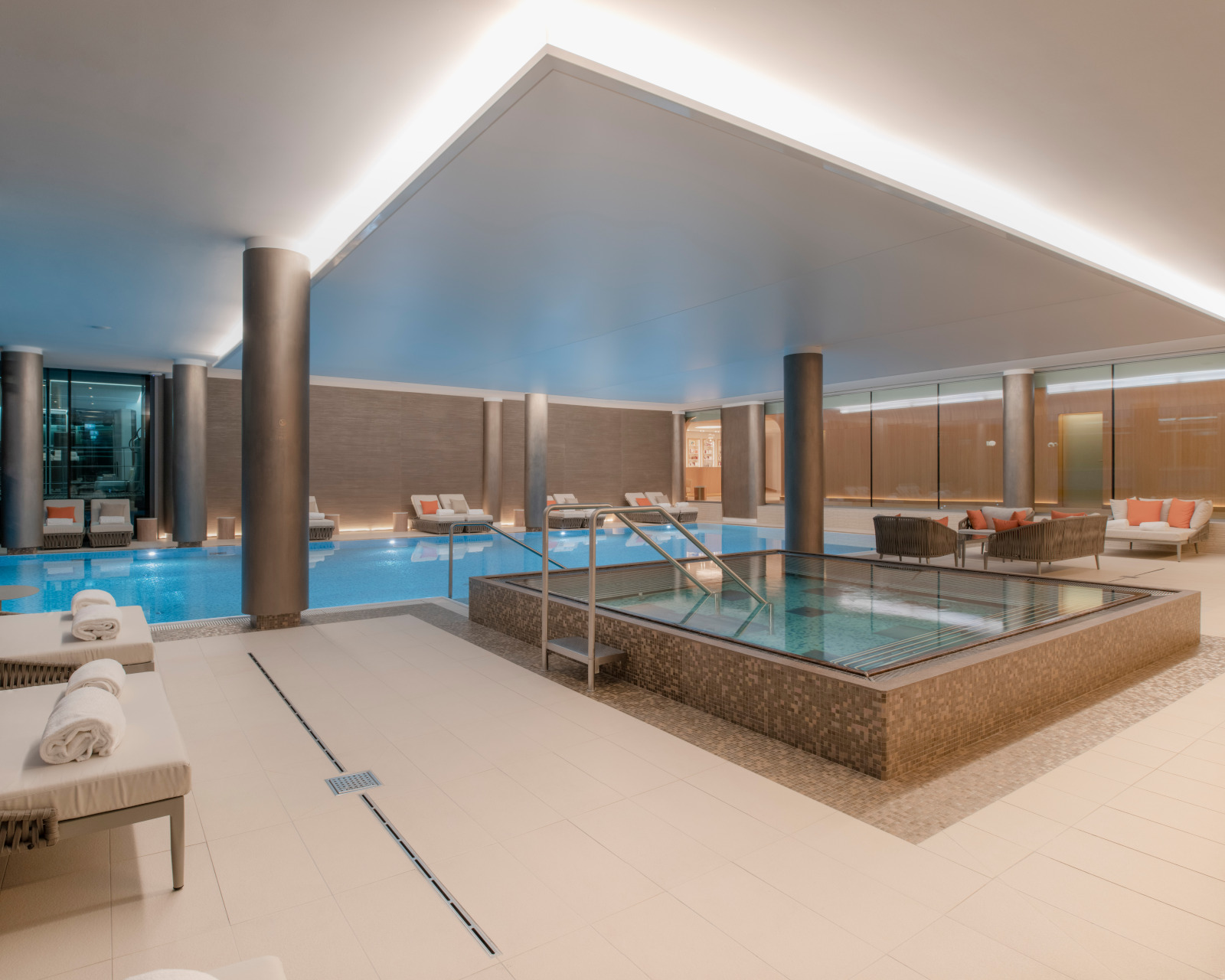 Spa Cinq Mondes du Beau-Rivage Palace Piscine interieure