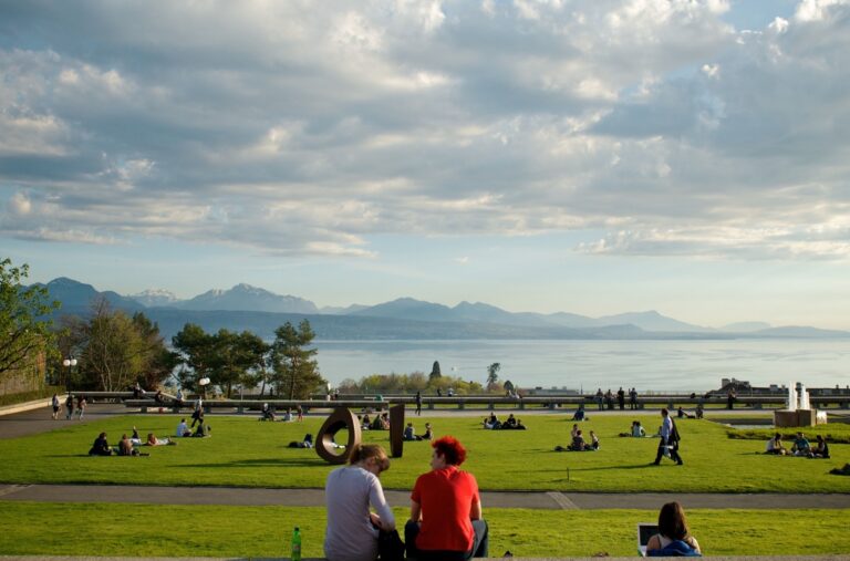 Farniente a l'Esplanade de Montbenon